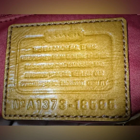 Vintage Y2K Coach Mustard Leather Shoulder Bag crossbody strap ❌60% OFF SALE❌ - Picture 5 of 16